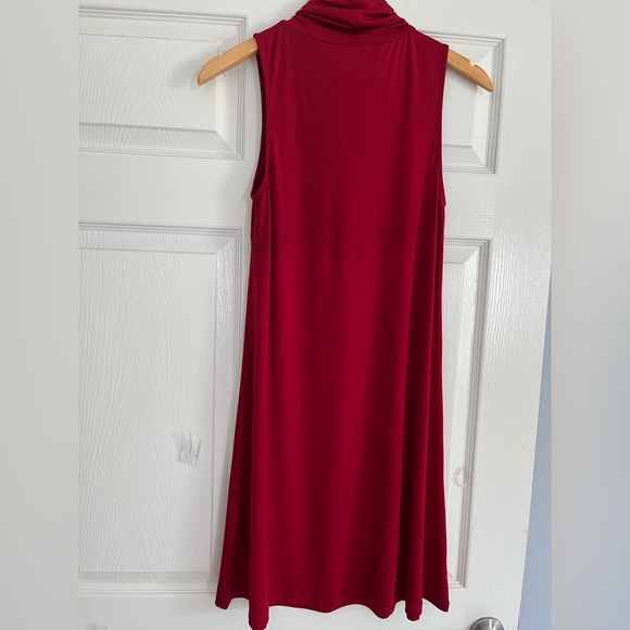 🌷Julie Brown dress Burgundy color turtleneck - Picture 5 of 9